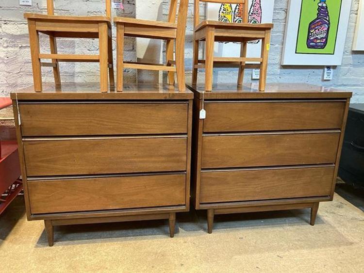 Two 3 drawer mid century chests. 32”x 18” x 31.5” 