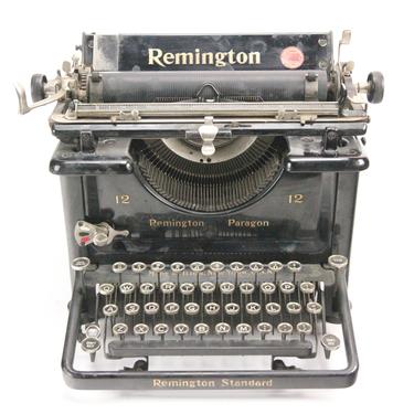 Remington Paragon Standard Model 12 Desktop Typewriter, Made in USA, c.1920s 