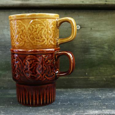 Set of Two Vintage Mid Century Stacking Mugs - Made in Japan 