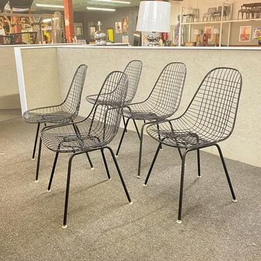 Eames Wire Chair with Four Leg Base