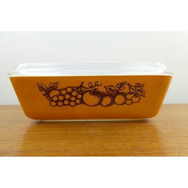 Pyrex Refrigerator Dish with Lid | Old Orchard | 503 503-C | 1970s 