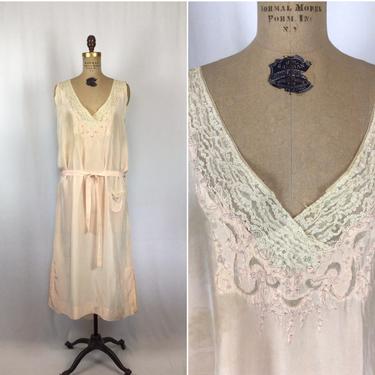 Vintage 20s nightdress | Vintage pink embroidered lace silk nightgown | 1920s embroidered sleepwear 
