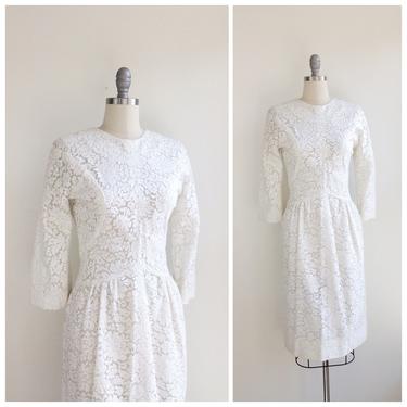 FINAL SALE /// 60s White Lace Dress / 1960s Vintage Wedding Dress / Medium / Size 6 