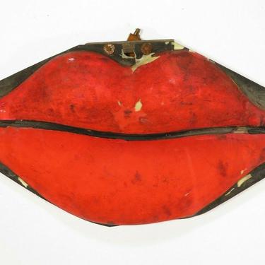 Vtg 1970s RED LIPS WALL ART SCULPTURE from "DEMON EXPRESS" GHOST TRAIN In Berlin