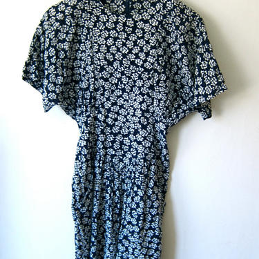 Navy Blue & White Patterned 80's Dress / Small 