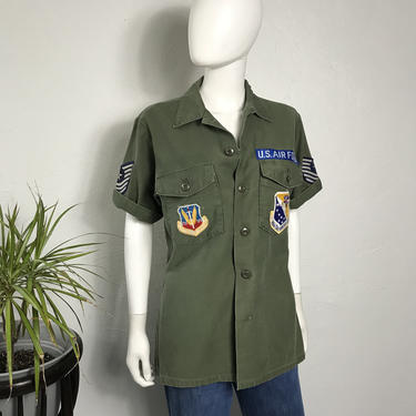 Vtg 70s distressed army olive patch shirt top MED 
