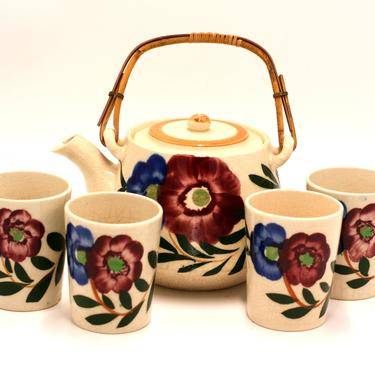 vintage hand painted tea pot set with four cups made in Japan 