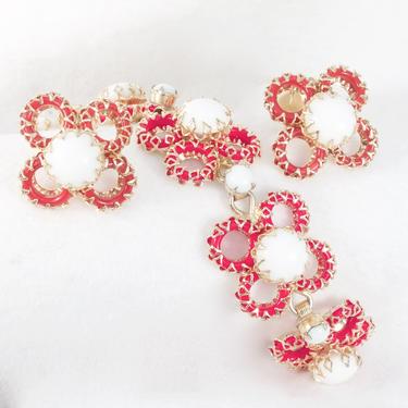 Red and White Opaque Glass Bracelet and Earring Set