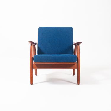 Hans Wegner GE-270 Lounge Chairs 