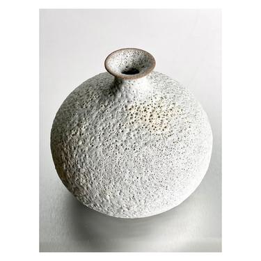 SHIPS NOW- Modern Textural Ceramic Round Flower Vase in Crater White Lava Glaze by Sara Paloma Pottery .  minimal botanical earthy bud vase 