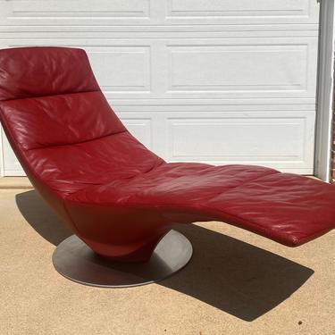Vintage NATUZZI Ergo Swivel Modernist Red Leather Chaise Lounge 