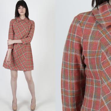 Vintage 70s Holiday Plaid Dress / Red Checkered Tiny Roll Collar Dress / Fit 'N Flare Preppy Womens Scooter Dress 