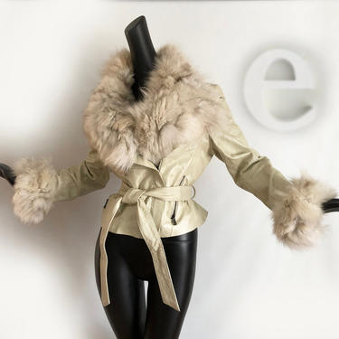Winter White Pearlized Leather Moto Jacket + Genuine Fur Collar &amp; Cuffs | Rockin' Runway Couture Styling | Belted Motorcycle Hippie Boho Med 
