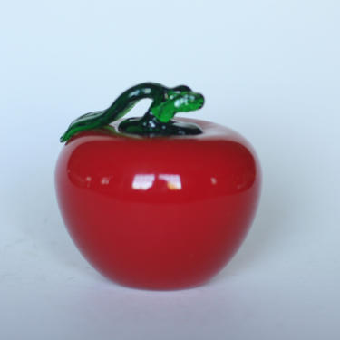 vintage art glass red apple with green leaf and stem 