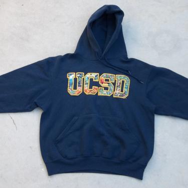 Vintage Sweatshirt Hoodie UCSD University of California San Diego 2000s Distressed Preppy Grunge Casual Athletic Hoodies Medium Unique Retro 