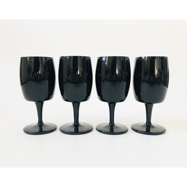 Mid Century Black Wine Glasses / Set of 4 