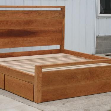 NdRnV08 Solid Hardwood Platform Bed with 4 drawers plus cubby, thick Head and Foot Boards and square Posts, natural color 
