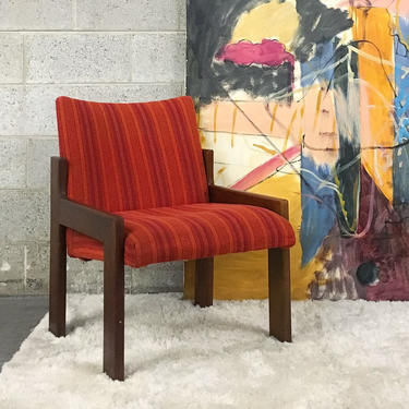 LOCAL PICKUP ONLY —————- Vintage Lounge Chair 