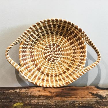 Small Woven Basket with Handles | Handmade Circular Basket | Boho Tray | Tray for Coffee Table | Catchall | Round Natural Tray | Platter 