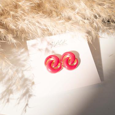 Vintage Goldtone Pink Interlocked Swirl Studs | THE COLORS COLLECTION 