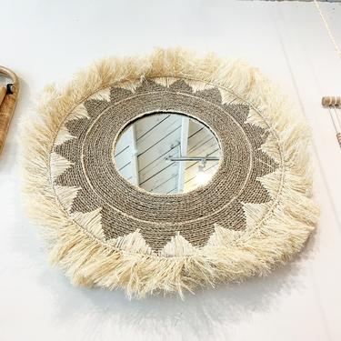 Beautiful XLG Natural Seagrass Fiber Mirror - Natural w/ Light Fringe 