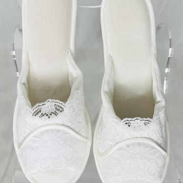 Vintage 1970s Madye’s White Lace Slippers House Shoes 