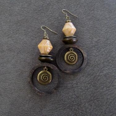 Wooden earrings, boho chic earrings, brown Afrocentric dangle earrings, modern African earrings, bold statement, unique earrings 