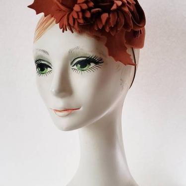 1930s Orange Brown Wool Felt Hat Cut Flowers / 40s Flower Hat Fall Autumn Shirley Deane New York 