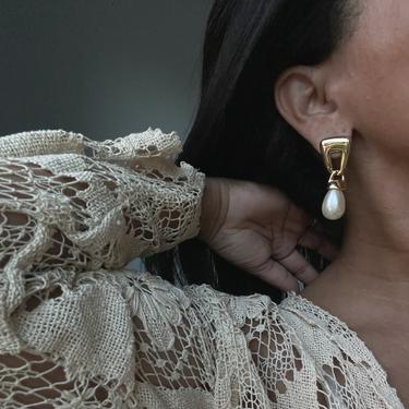 vintage statement minimal pearl drop earrings 