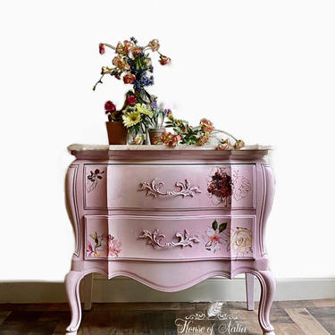 Pink Rose French Provincial Bombe Chest or Dresser. Vintage Chest. Entryway Accent Table. Boho, Eclectic, French Country Bedroom. 