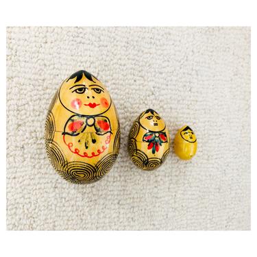 Vintage Egg Shaped Russian Nesting Dolls / Matryoshka 