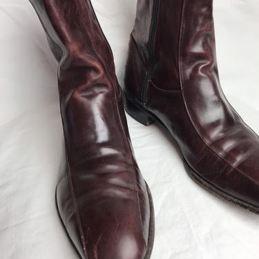 60s 70s Men’s beetle style boots~ side zipper burgundy red/ dark cherry color 1970’s stylish ankle boots~ Florsheim size 9 
