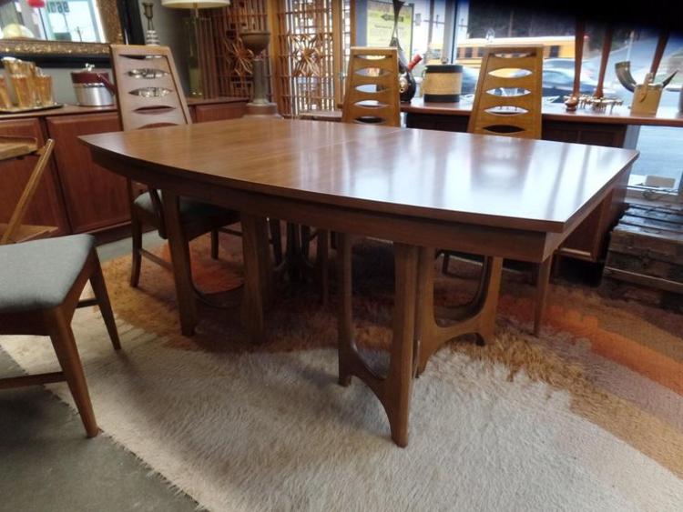 Mid Century Modern boat shape dining table with sculptural base