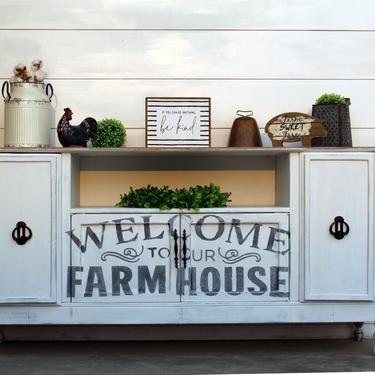 Welcome to Our Farmhouse &#8211; Cabinet