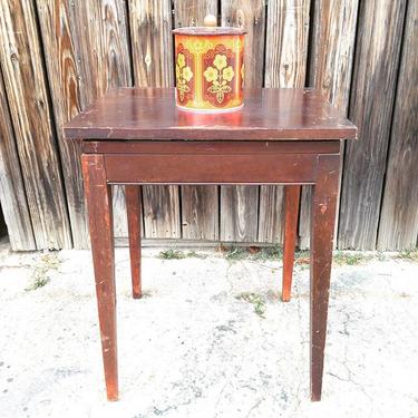 Little vintage table with rotating top 22x22x29 high #vintage #Petworth #washingtondc