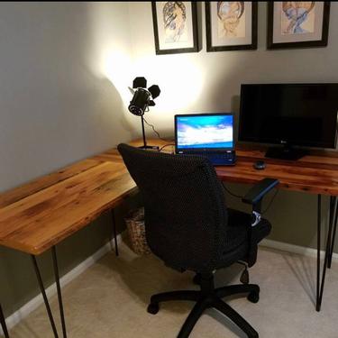 2 piece L shaped desk. Reclaimed wood desk. Corner desk. Industrial desk. Office desk. Hairpin leg desk. Executive desk. Home office. 