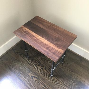The &amp;quot;Riverside&amp;quot; End Table - Reclaimed Wood &amp; Steel Pipe Side Table - Reclaimed Wood End Table 