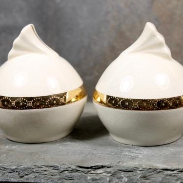 Unusual Vintage Porcelain Salt & Pepper Shakers with Fan Flourish and Gold Etched Trim Belt - Circa 1940s - Classic Dining Room 