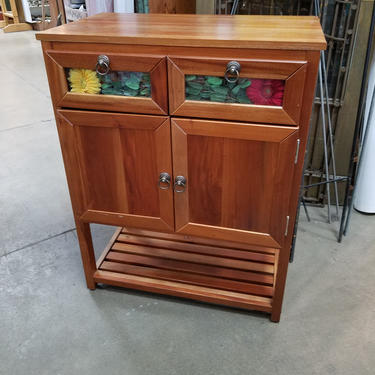 Cute Mahogany Chest with Display Front Drawers