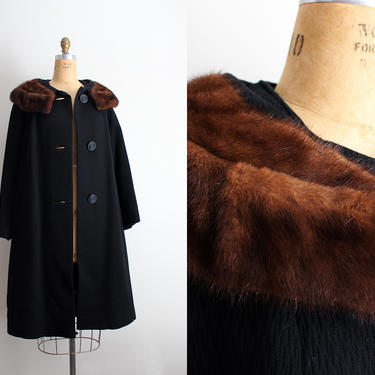 Vintage 60s Swing Fur Collar Coat / Fur Trimmed Coat / Black Coat / 1960 Coat / 60s Winter Coat / Mink Collar Coat / Size M/L by PARASOLvintage