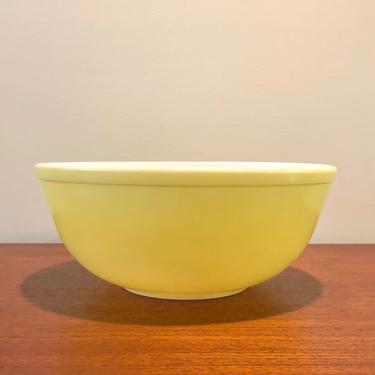 Vintage Pyrex Primary Yellow Mixing Bowl #404 4qt 
