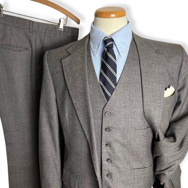 Vintage EAGLE CLOTHES 3pc Wool Flannel Suit ~ 38 to 40 R ~ vest / waistcoat ~ pants / jacket / sport coat ~ Glen Plaid 