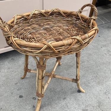 Country Minus the Bumpkin | Vintage Basket Table