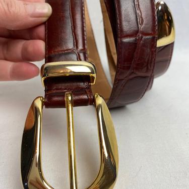90’s reddish brown leather belt~ embossed~ shiny gold buckle~boho stylish women’s belts size 29”-33” waist As-is 