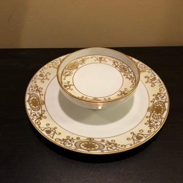 Vintage Noritake 175 (No 16034) Gold Flowers and Scroll On Cream One Piece Chip and Dip 