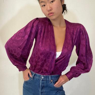 90s silk wrap balloon sleeve blouse / vintage violet silk jacquard floral tie wrap front puffed bishop sleeve blouse | M L 