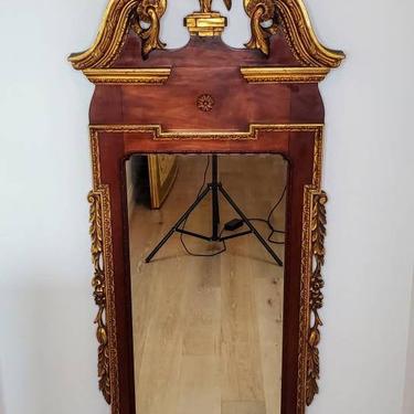 Antique English Georgian or American Federal Carved Giltwood & Mahogany Looking Glass Wall Mirror, 19th Century 