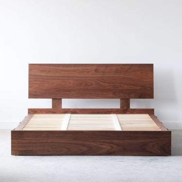 Hudson Bed - Solid wood w/Drawers 
