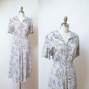 1940s Gray Floral Print Dress 