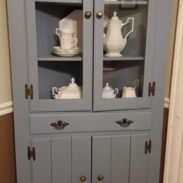 Sold Let Me Find One For You! Country Corner China Display Cabinet Curio Dining Room Kitchen 
